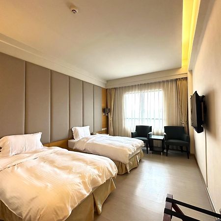 เจียนถาน ยูธ โฮเต็ล Hotel ไทเป ภายนอก รูปภาพ