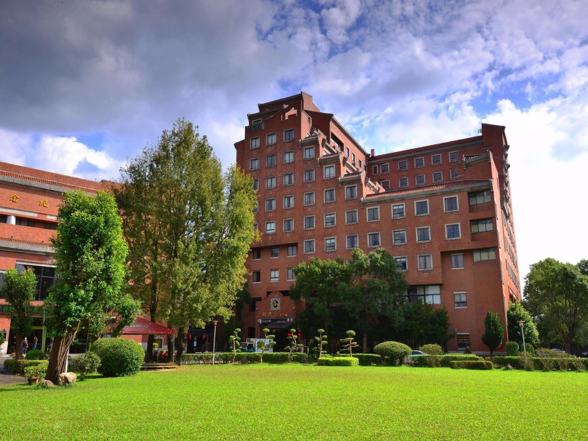 เจียนถาน ยูธ โฮเต็ล Hotel ไทเป ภายนอก รูปภาพ